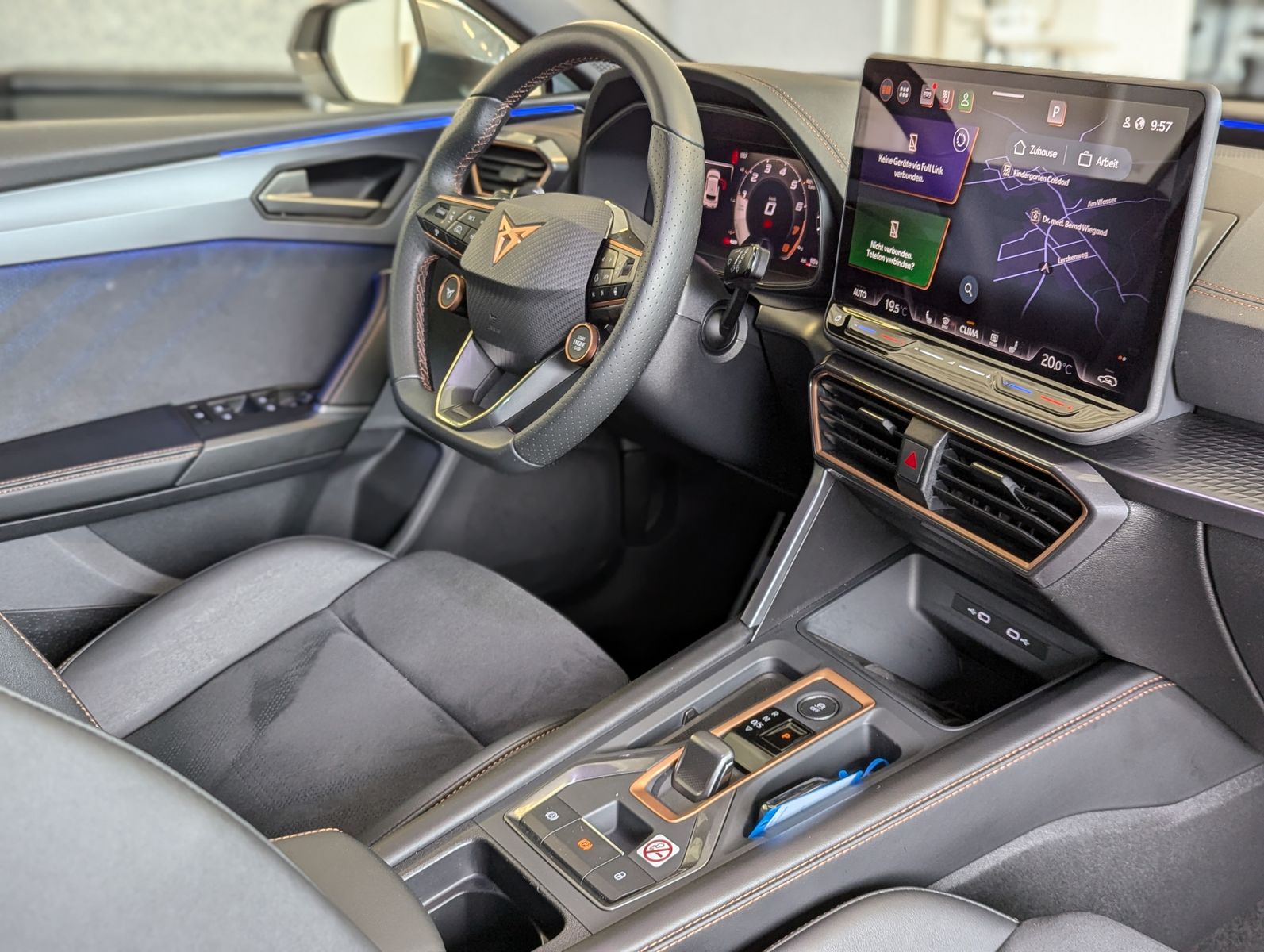 CUPRA Leon 1.5 eTSI Intelligent-Dynamic-Edge-Paket - Image 11