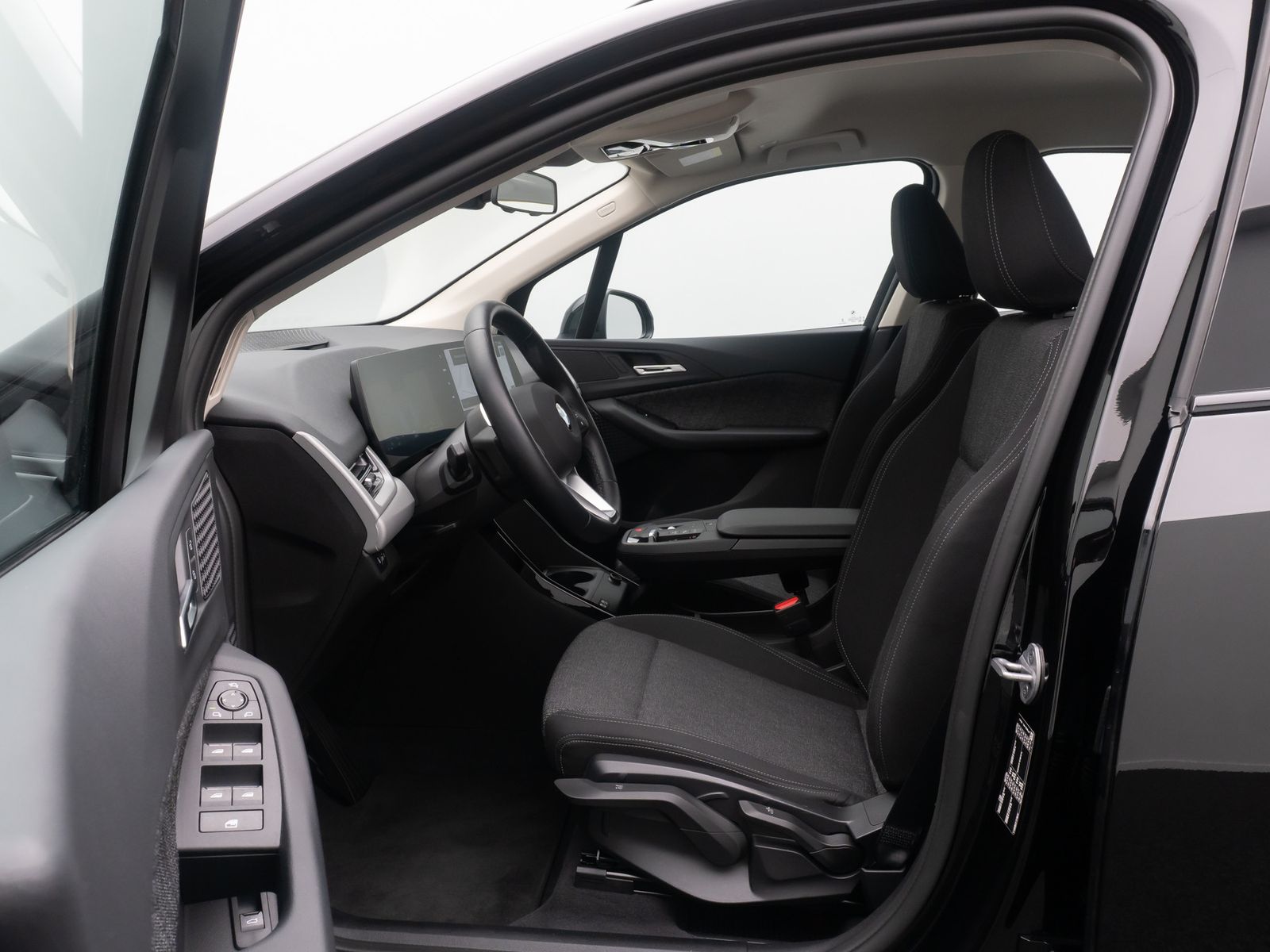 Fahrzeugabbildung BMW 216i Active Tourer Kamera DAB Sitzhzg Alarm LED