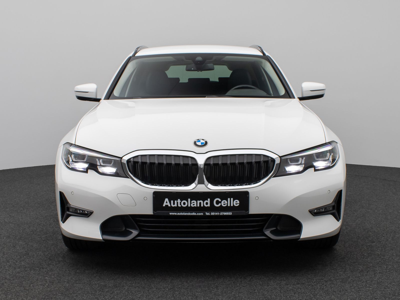 Fahrzeugabbildung BMW 320d Sport Line Kamera DAB HiFi DrivAssist Alarm