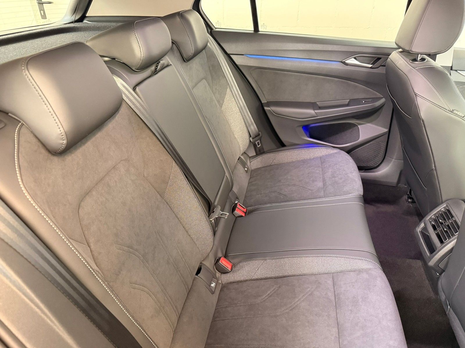 Fahrzeugabbildung Volkswagen Golf VIII Lim. Goal 1.5 TSI