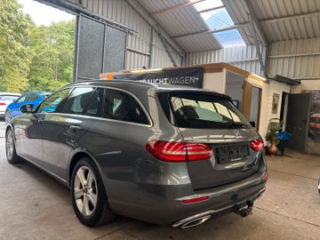 Mercedes E 200 - 5