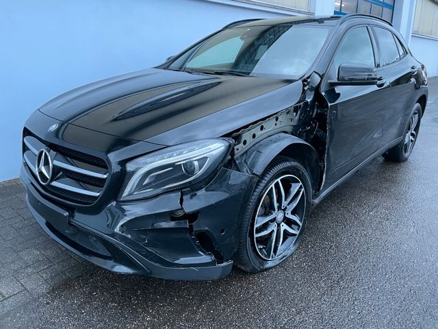 Mercedes-Benz GLA 200 CDI   Automatik Navi