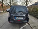 Mitsubishi Pajero 3,2 DI-D 4WD - - Mitsubishi aus 2010