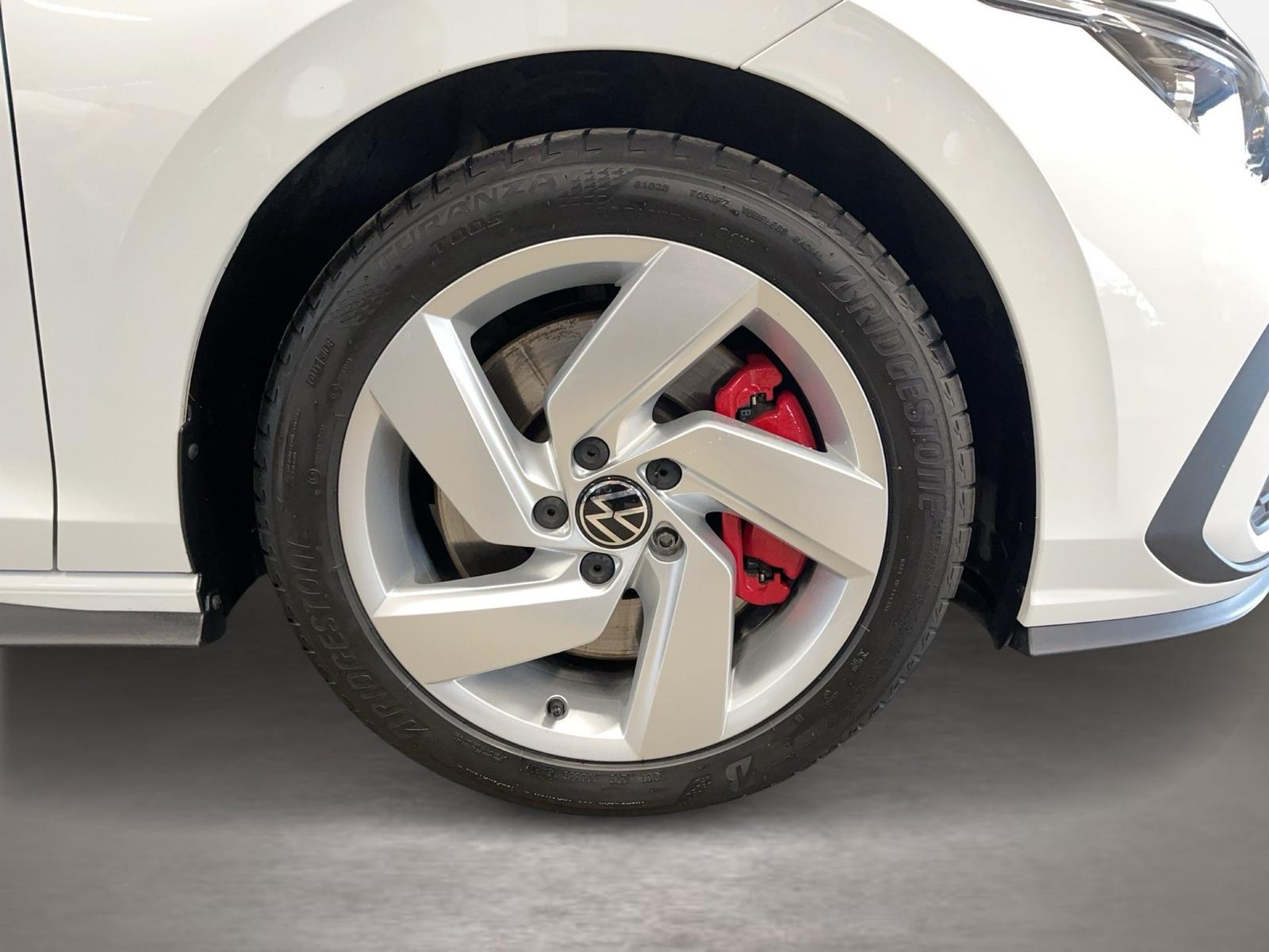 Volkswagen Golf VIII GTI 2.0 TSI DSG AUT LED LM PDC SportS., миниатюра 6