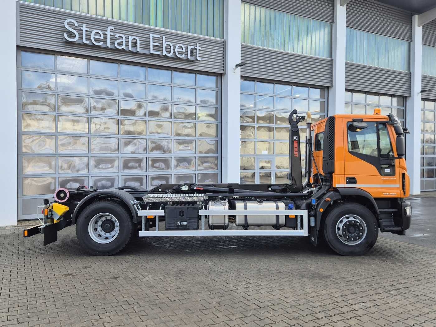 Fahrzeugabbildung Iveco ML180E32/P HIAB ULT14S51 AHK Standheizung