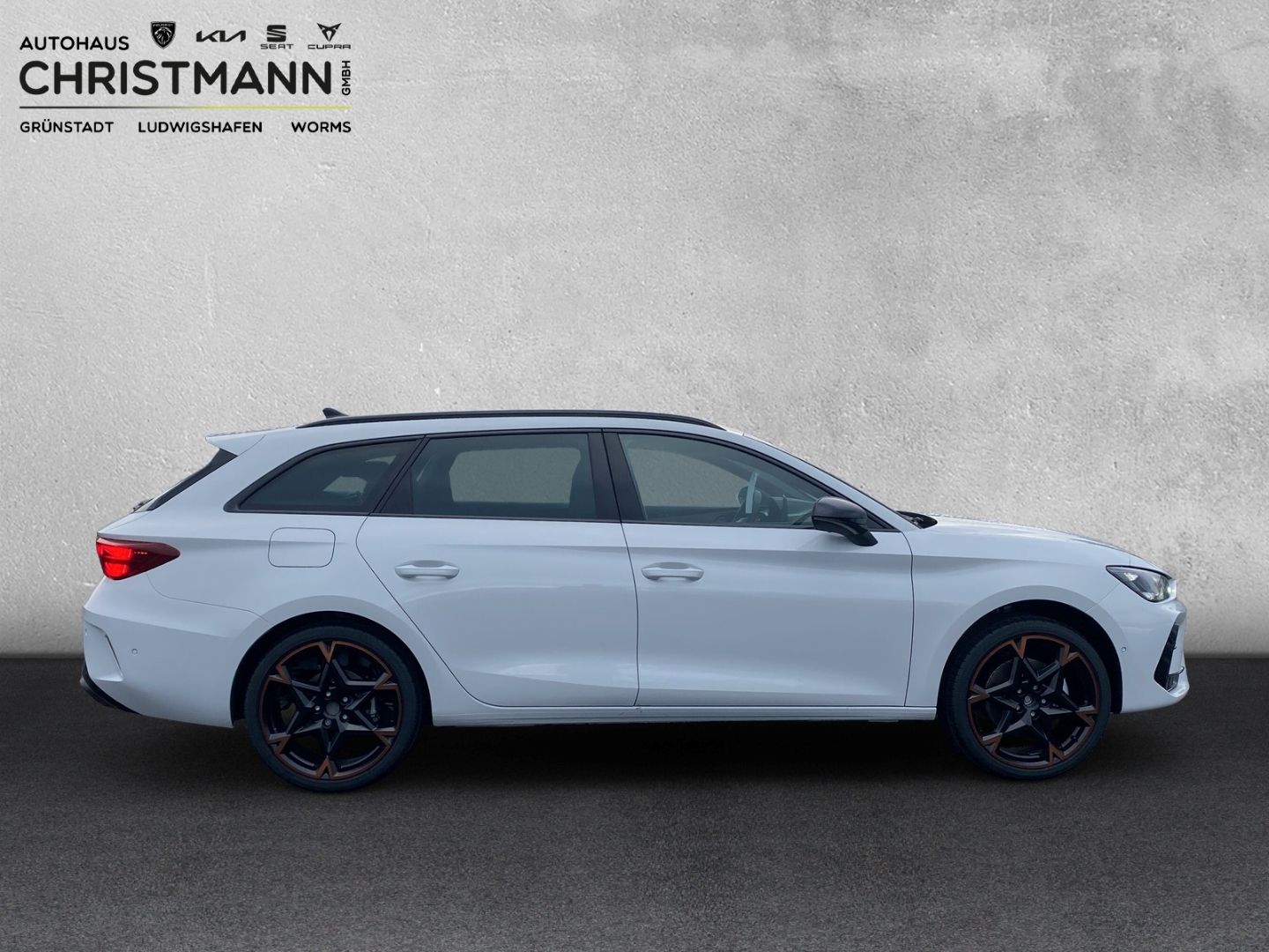 Fahrzeugabbildung CUPRA Leon ST 1.5 e-Hybrid 150kW*Int.Drive*NAVI*MATRIX