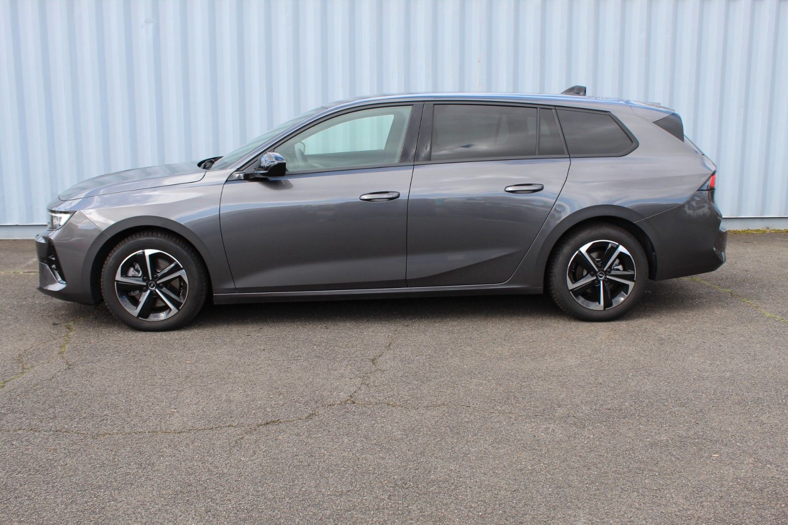 Fahrzeugabbildung Opel Astra Sports Tourer GS Navi*Kamera360°*Sitzh.