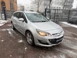 Opel Astra J Sports Tourer Energy - Opel Astra ENERGY mit Benzin-Antrieb