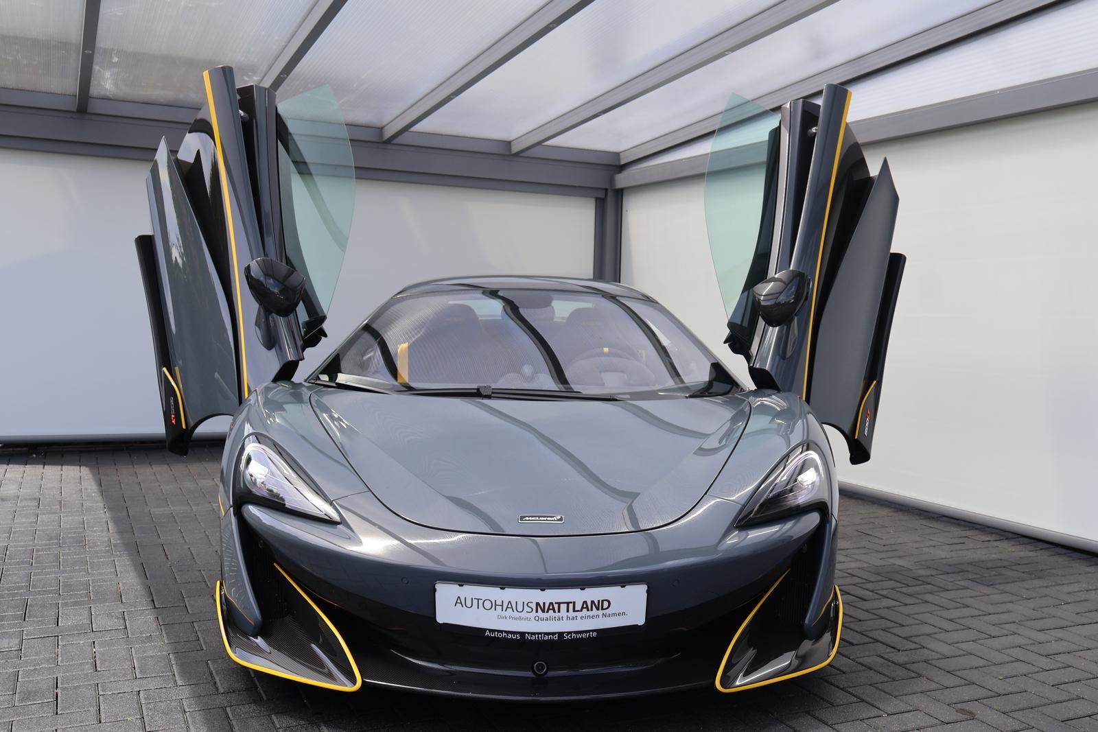 McLaren 600LT Spider FullCarbon Racingseats Lift RFK