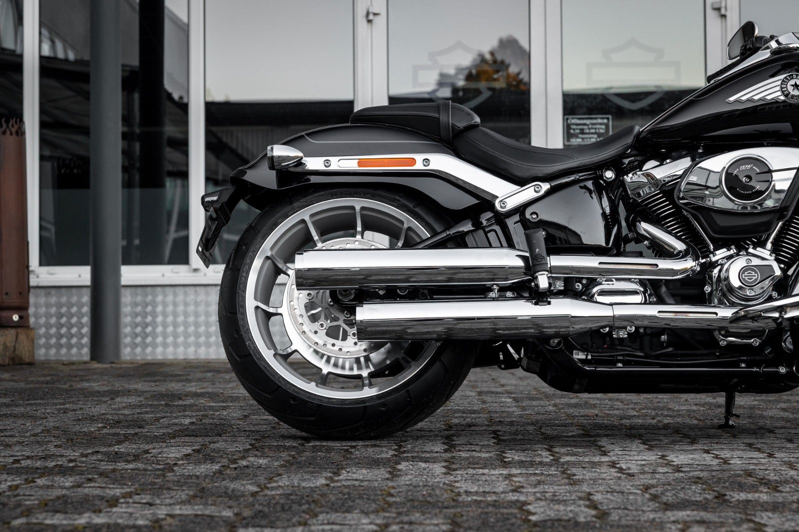 Fahrzeugabbildung Harley-Davidson FAT BOY FLFB 117 ci - MY25 - Kurzfr. verfügbar!