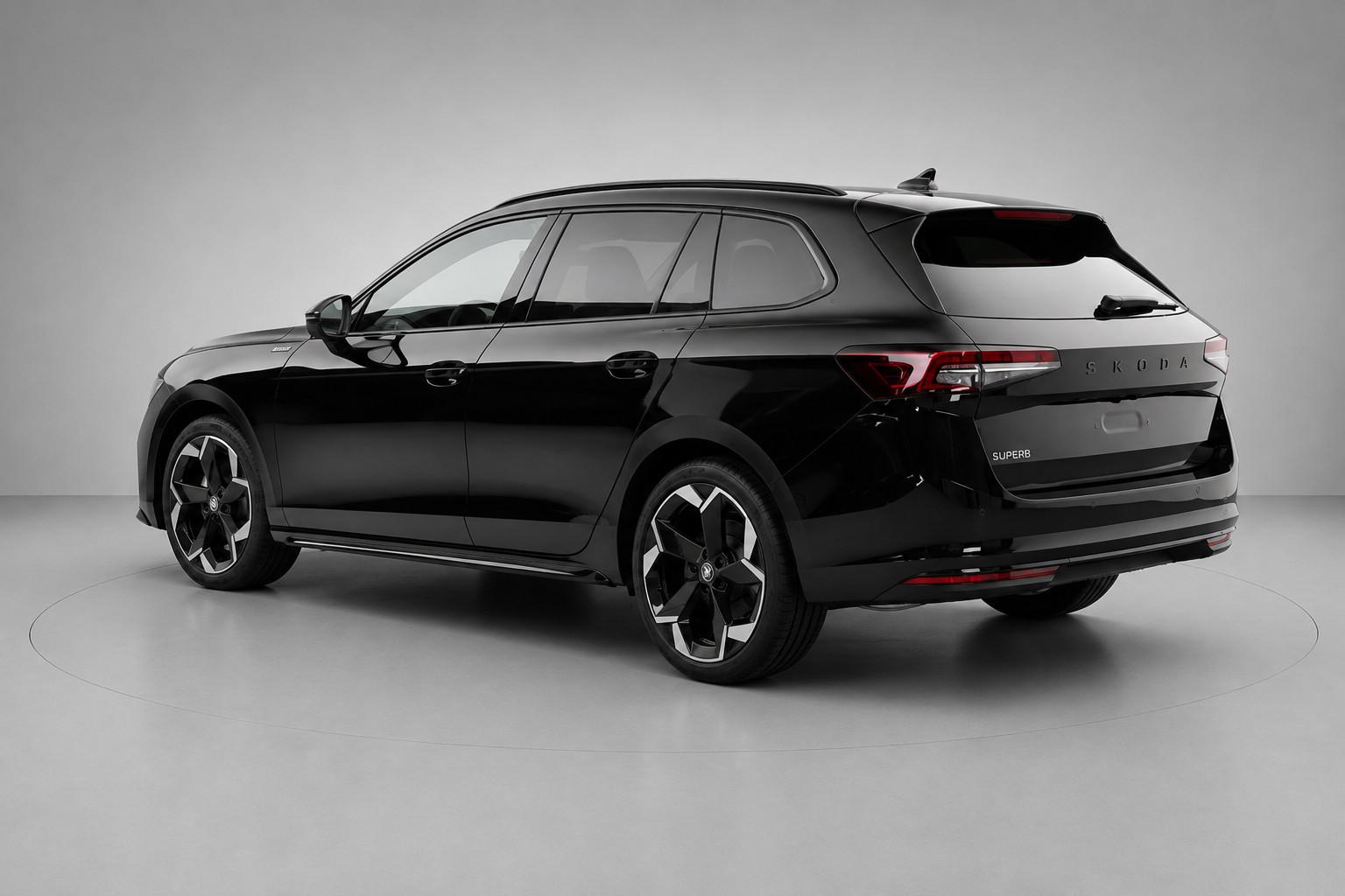 Skoda Superb Combi 1.5 TSI Sportline AHZV 19Zoll