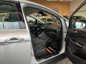 Ford Grand C-MAX Titanium *Pano*Navi*7Sitzer*