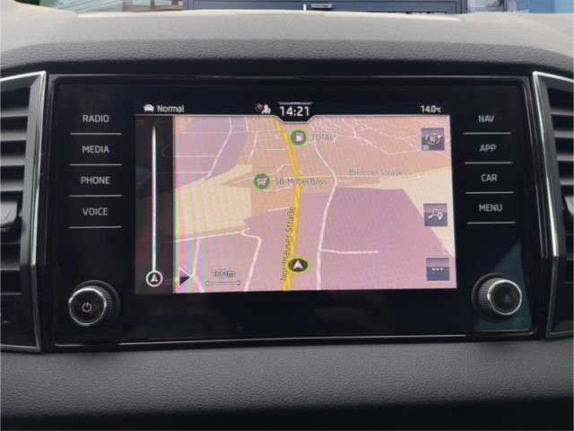 Skoda Karoq Style 1.5 TSI °LED°Navi°AHK°SHZ°RFK°PDC°