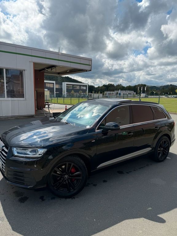 Image of Audi Q7