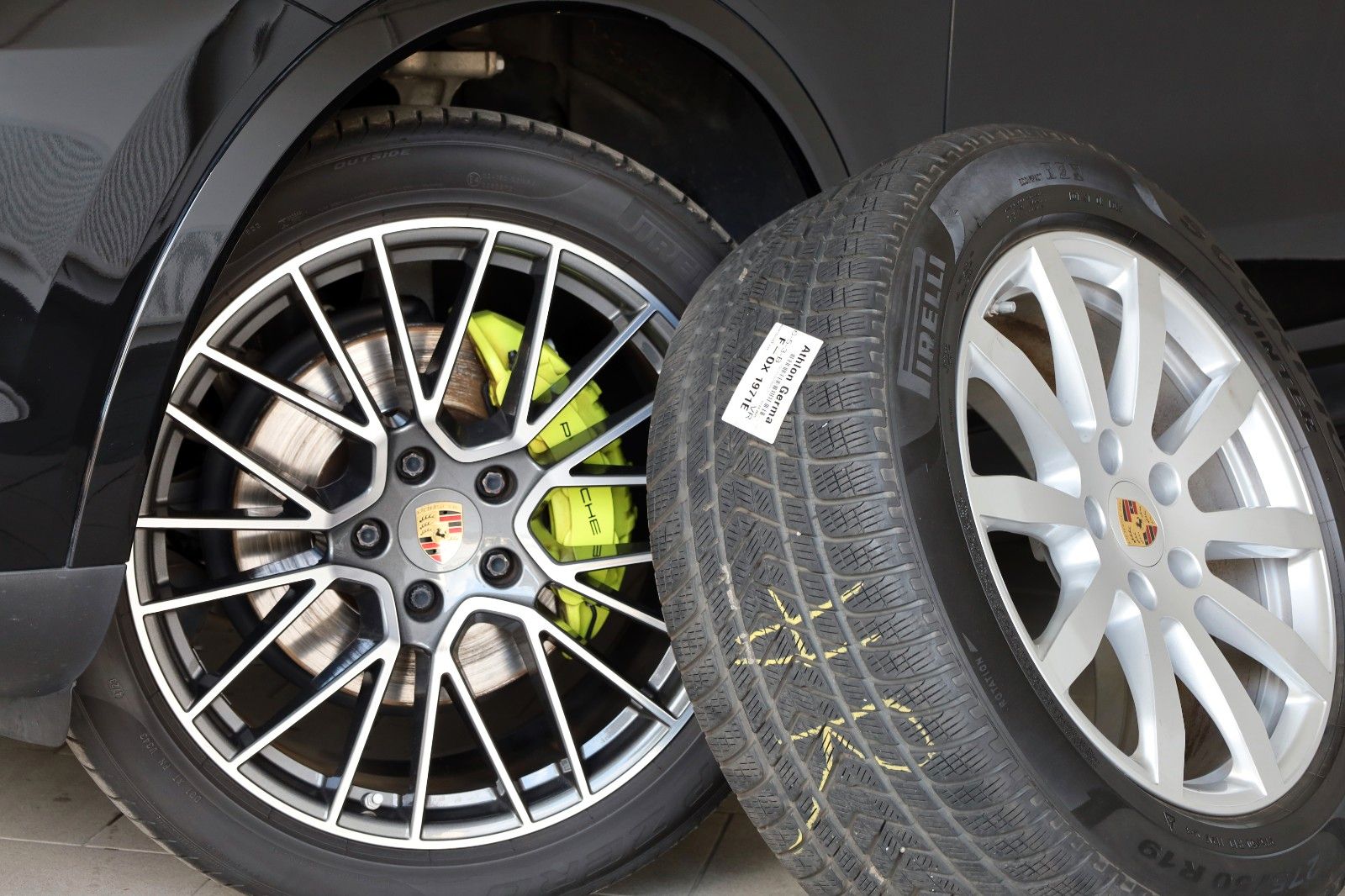 Fahrzeugabbildung Porsche Cayenne E-Hybrid,Leder,Navi,LED,SH,360Kame SR+WR