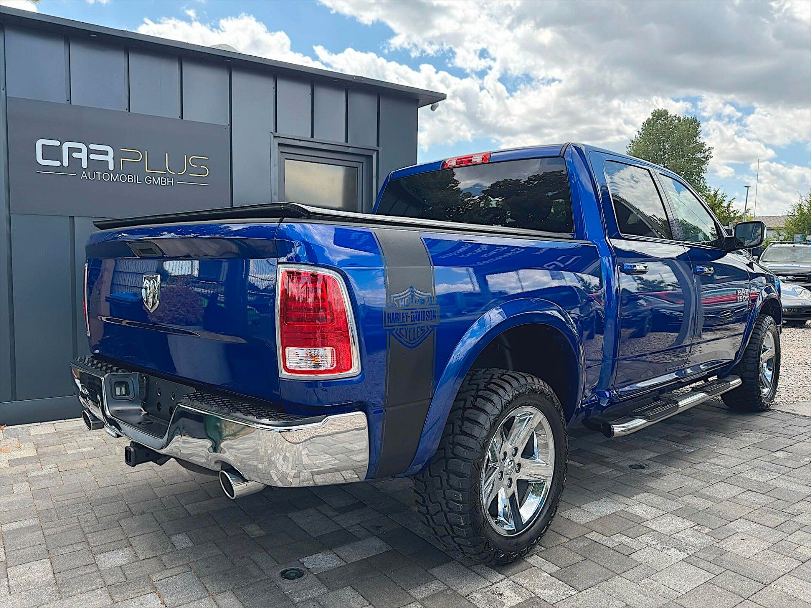 Fahrzeugabbildung Dodge RAM 5.7 V8 HEMI SPORT CrewCab 6 Sitze LPG PRINS