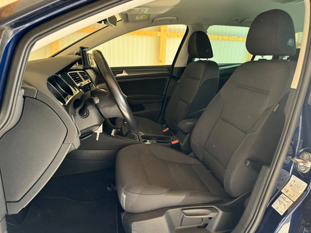 Volkswagen Golf 1.6 TDI Variant ,1.Hand,Standheizung,ACC