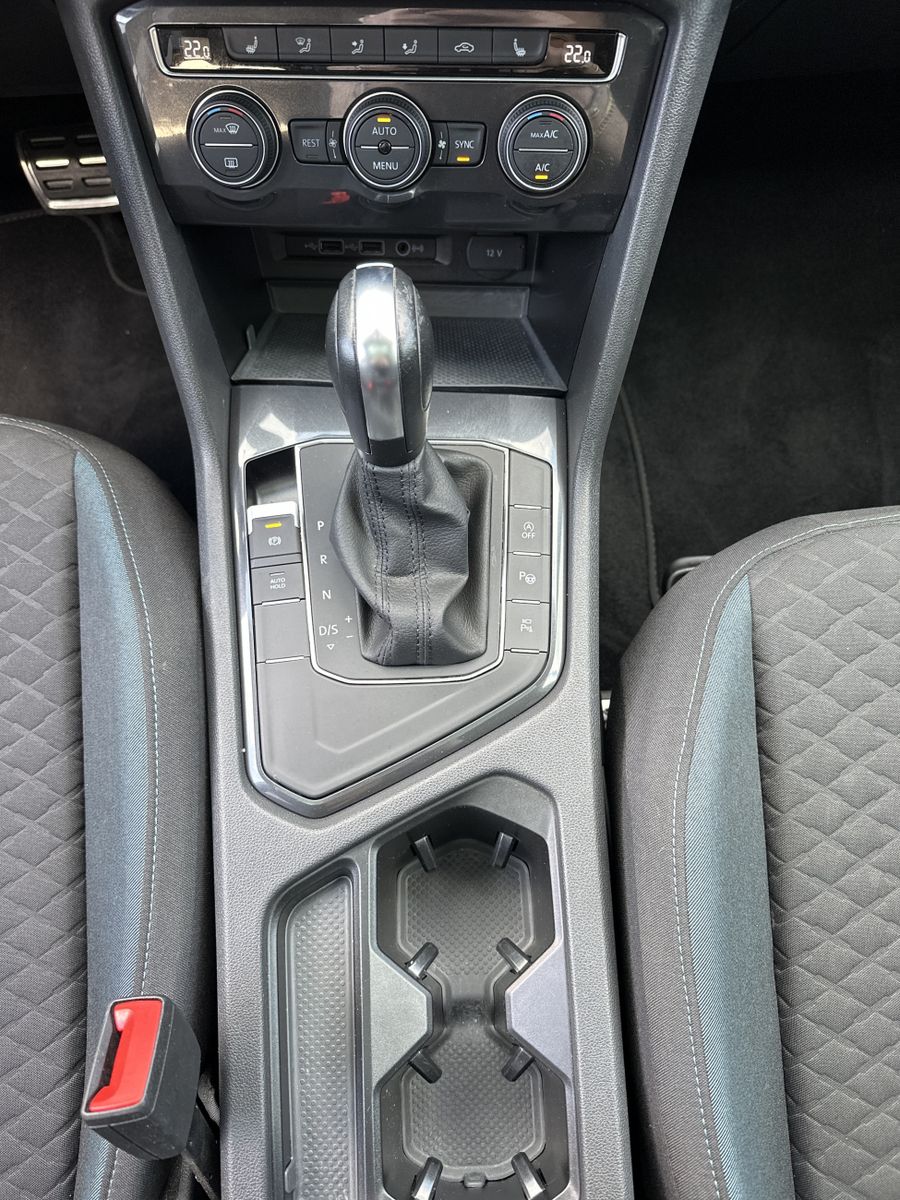 Fahrzeugabbildung Volkswagen Tiguan Allspace 2.0 TDI DSG IQ NAV+LED+PANO+HUD