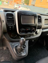 Renault Trafic - 9