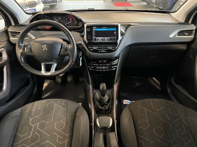 MYAUTOCENTER – Gebraucht- und Jahreswagen mit Werkstattservice in Pfaffenhofen Peugeot 2008 Active *Klima*PDC*Navi*