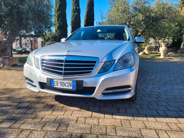 Mercedes-Benz Mercedes-benz E 220 E 220 CDI BlueEFFICIENCY Ava