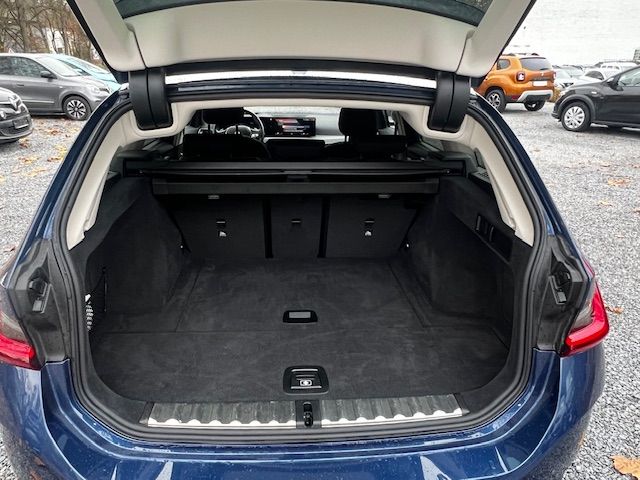 BMW 318i Touring Aut. foto 15