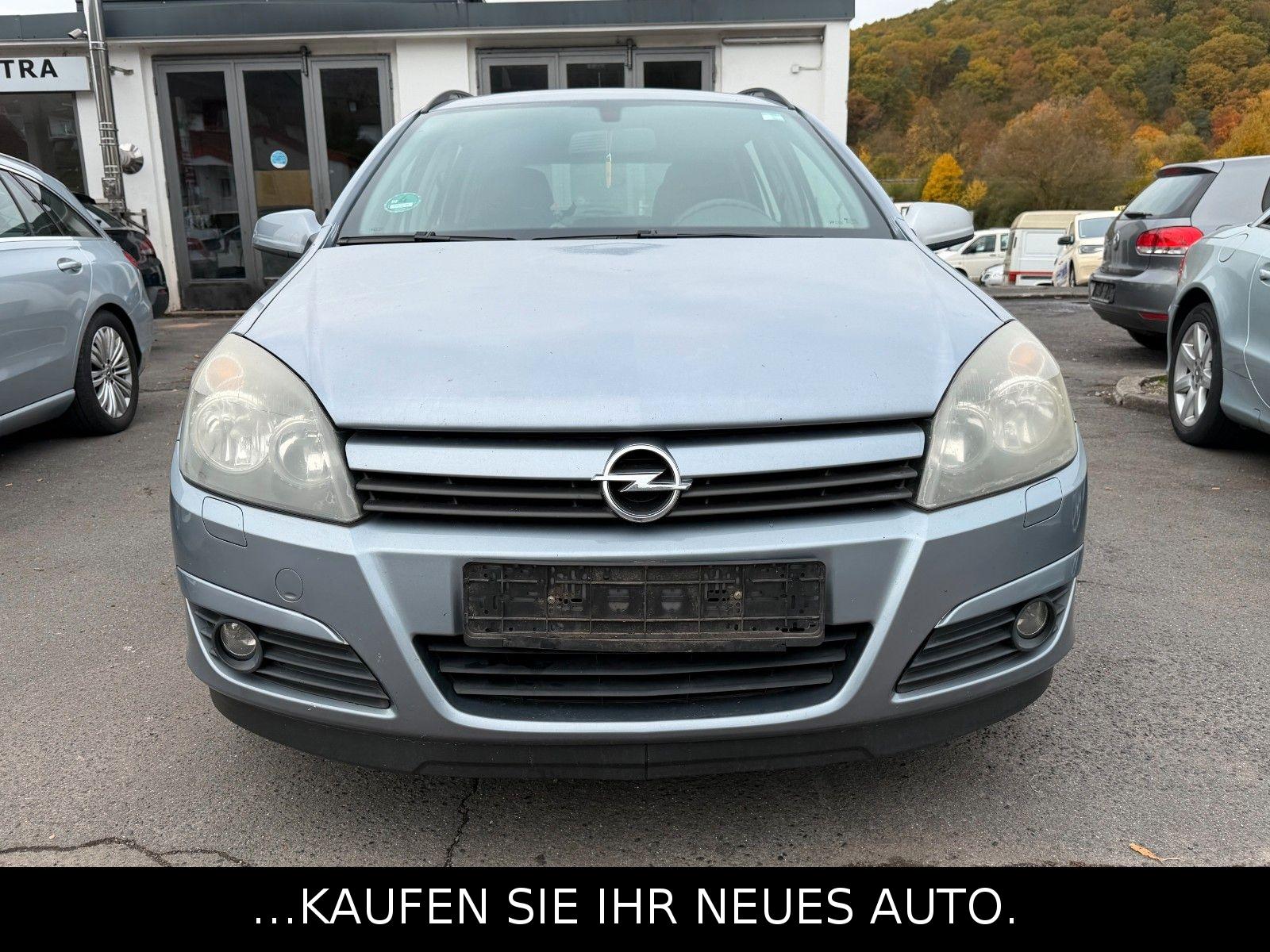 Opel Astra 2005 — interior