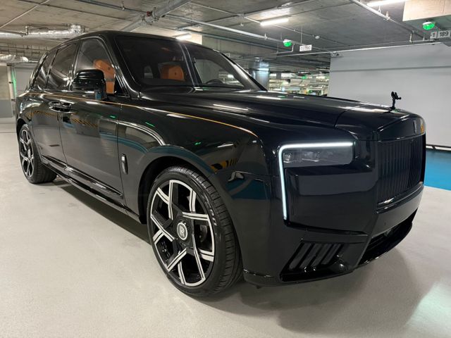 Rolls-Royce Cullinan BLACK BADGE OPTIK/THEATER/BESPOKE AUDIO