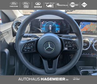 Mercedes CLA 180 Shooting Brake - 9