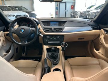 BMW X1 18 d *M-Paket*NAVI*TEMPO*PDC*PANO*