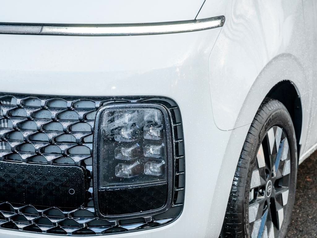 Fahrzeugabbildung Hyundai STARIA 7-Sitzer HEV SIGNATURE Panoramadach