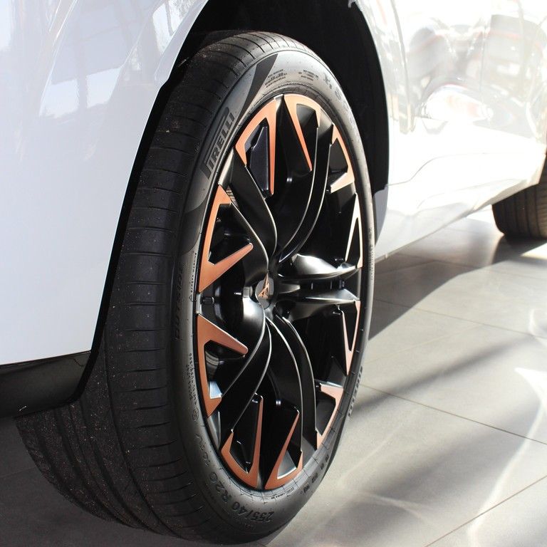 Fahrzeugabbildung CUPRA Terramar 1.5 e-Hybrid VZ DSG