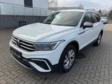 Volkswagen Tiguan Allspace Life/DSG/LED/CAM/HUD/NAV/7SITZER - Volkswagen Tiguan Allspace: Head-Up Display