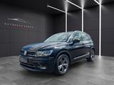 Volkswagen Tiguan R-LINE*TÜV NEU*S-HEFT*PANO*ACC*PDC*19ZOLL - VW Tiguan Gebrauchtwagen in Hannover