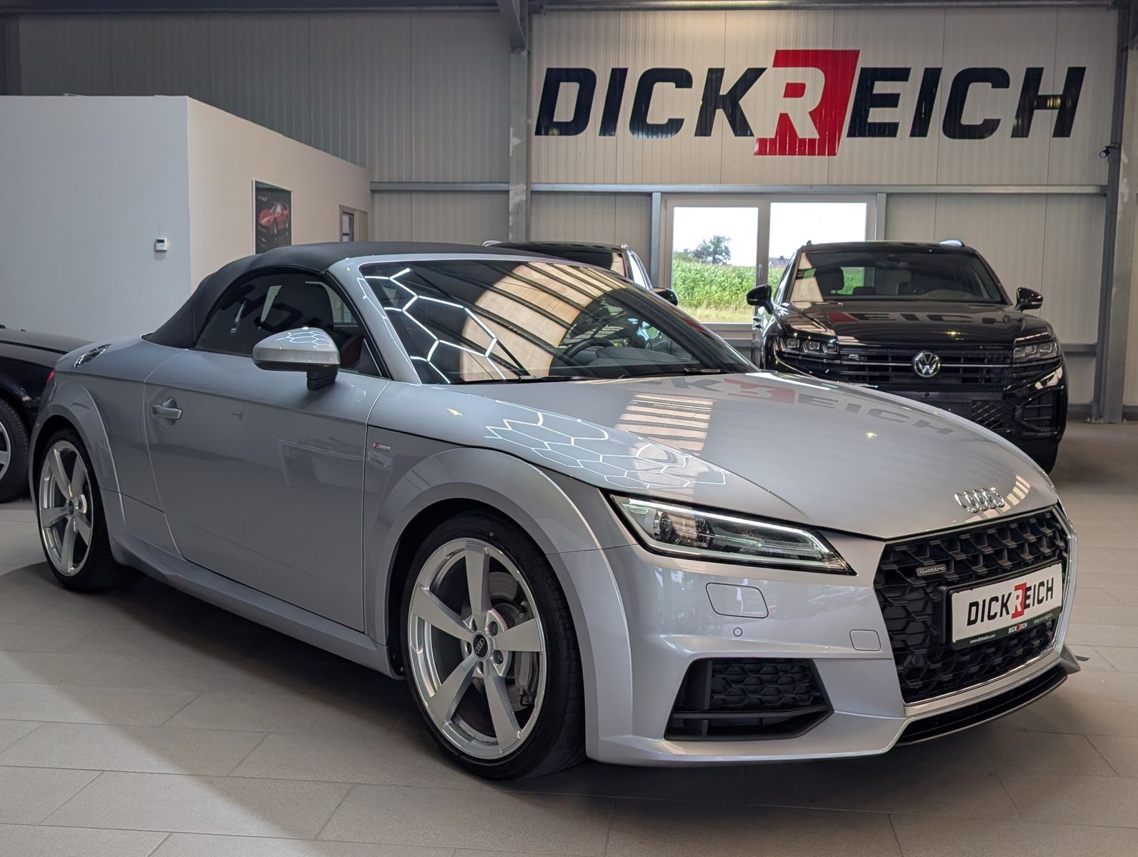 Fahrzeugabbildung Audi TT Roadster 45 TFSI Quattro S-Line Sport-Paket +