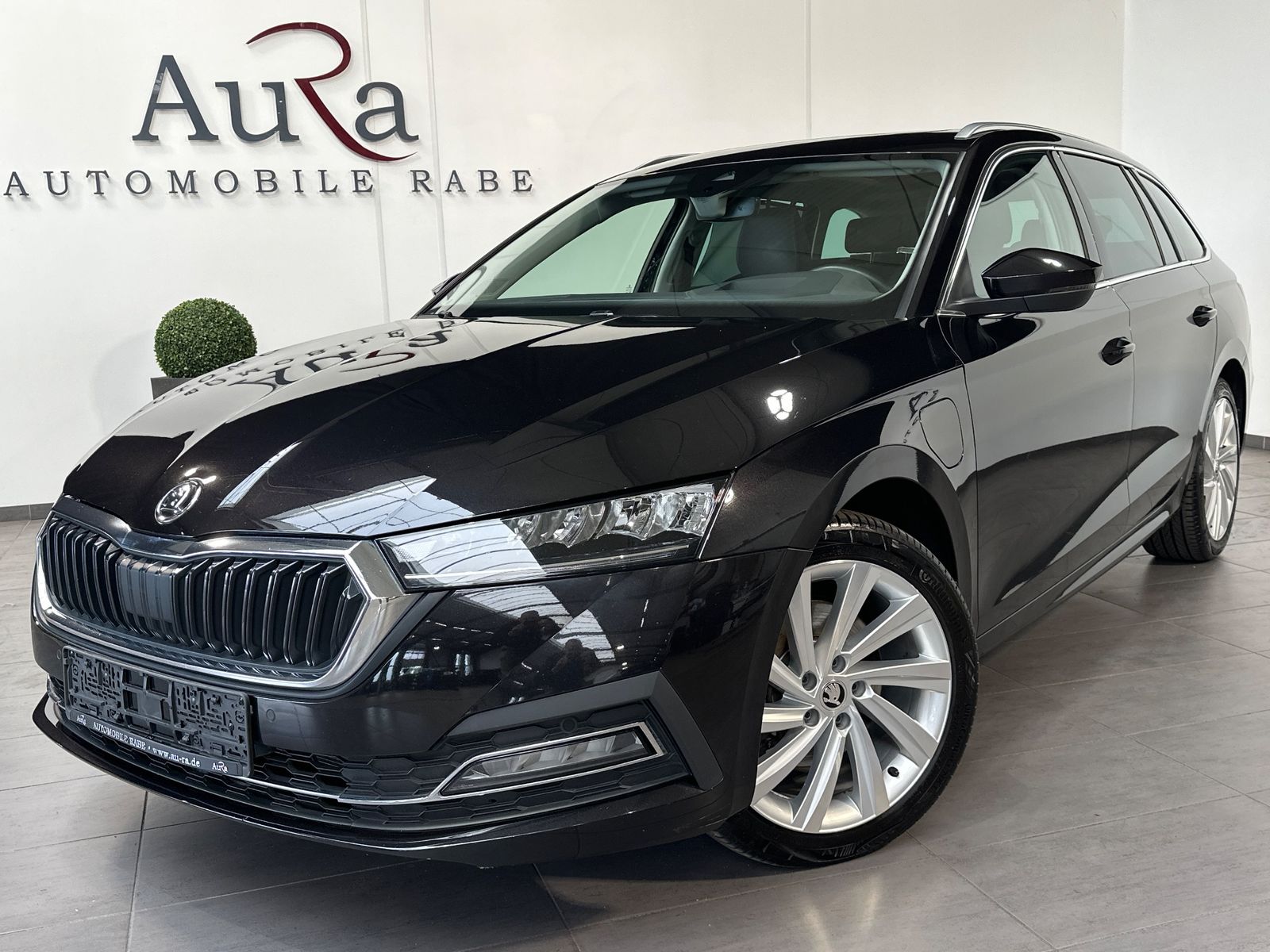 Skoda Octavia Combi 1.4 TSI iV DSG Style NAV+LED+HUD