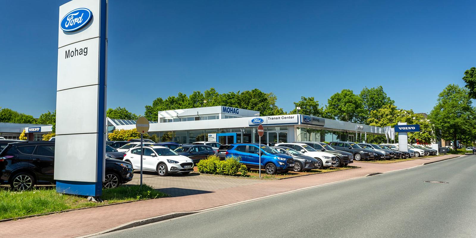 showroom-image-top