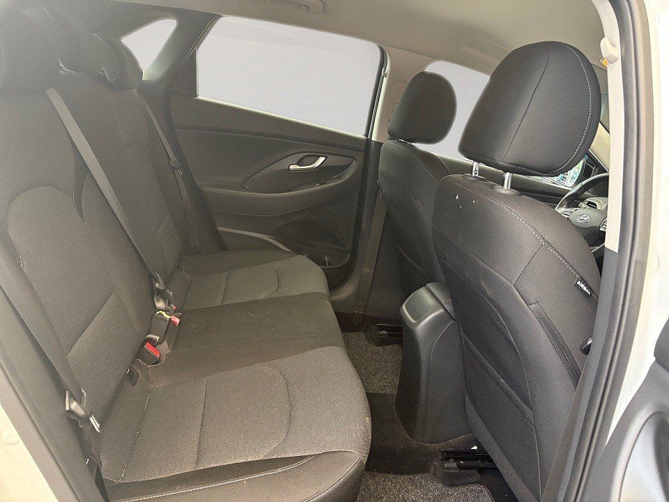 Fahrzeugabbildung Hyundai i30 1.5T 160PS 48V Edition 30