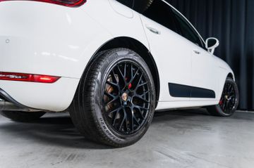 Porsche Macan - 10