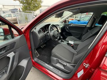 Volkswagen Tiguan - 9