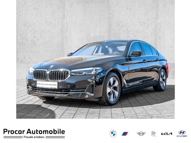 BMW 520d xDrive NAVI LED PDC V+H DAB Tempomat LM