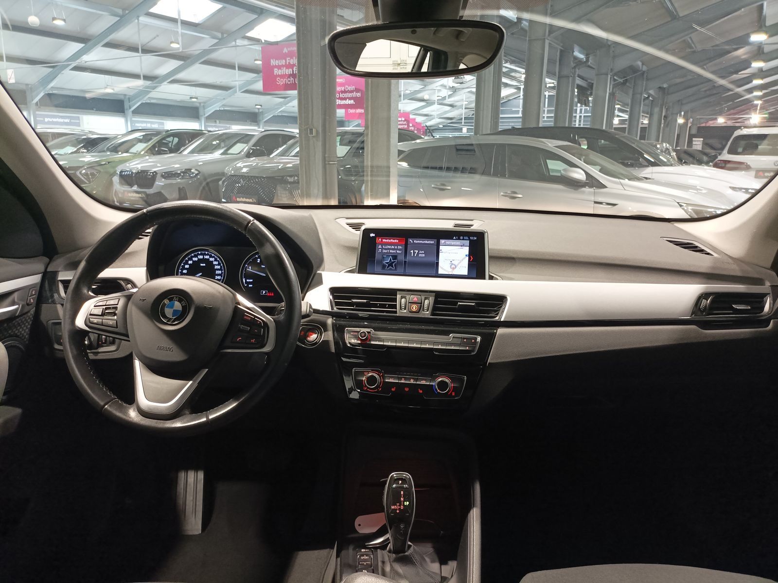 BMW X1 sDrive18d Navi|PDC|AHK|Kamera|Sitzhz foto 9