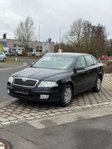Skoda Octavia 1.9 TDI 105 PS Limousine - Skoda Octavia mit Diesel-Antrieb: Limousine, 1.9