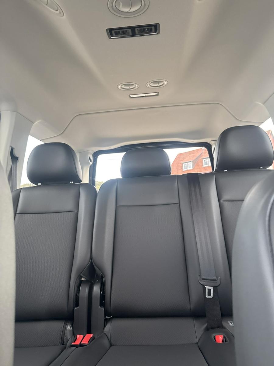 Volkswagen Caddy Maxi 90kW DSG Rollstuhl Taxi Mietwagen
