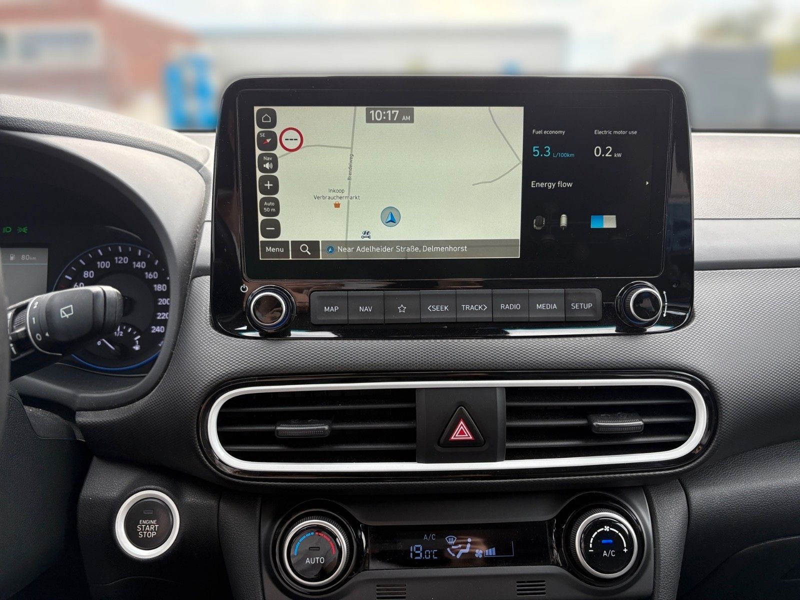 Fahrzeugabbildung Hyundai Kona Premium Hybrid