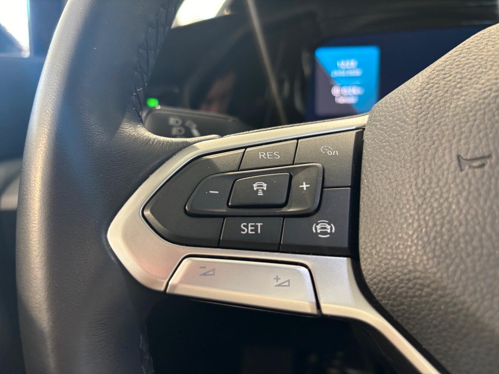 Volkswagen Golf VIII Lim. 1.HD ACC APP LED NAVI KLIMA SHZ, миниатюра 26