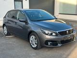 Peugeot 308 Executive 1-HAND/SERVICE NEU/PANORAMA/PDC - Peugeot 308 in Bonn