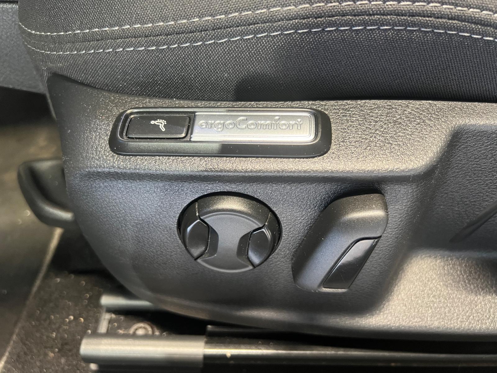 Volkswagen Passat 2.0TDI*NAVI*LED*DSG*17 Zoll Alu, миниатюра 17
