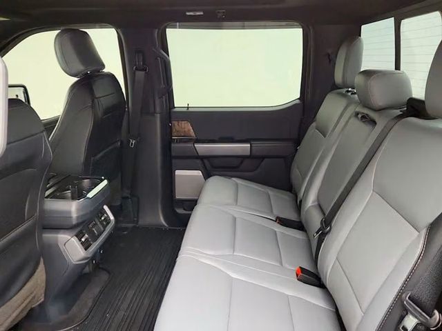 Ford F150 Lightning Lariat gr. Batterie in Hamburg+18