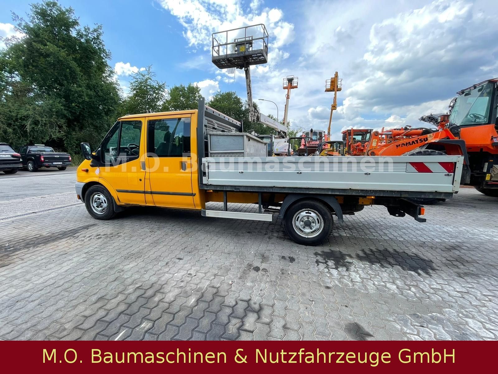 Fahrzeugabbildung Ford Transit Pritsche FT 350 EL /  DOKA / AC /